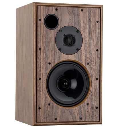 Harbeth’s design team has redefined the virtues of a speaker which has won worldwide accolades to a new intensity. Allowing rarefied audio transparency to be revealed and ultimately enjoyed. The smallest Harbeth to be engineered around the exclusive 200mm RADIALTM bass/mid unit – derived from the reference M40.3 – this space saver monitor disappears into any listening room. Available at Art et Son.