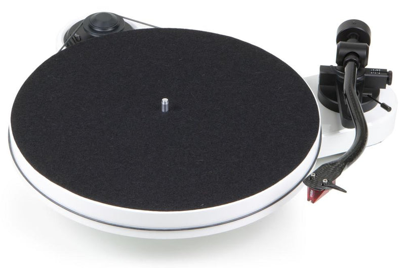 ProJect Turntable RPM 1 Carbon,  Pro-Ject Turntable, Pro-Ject limited edition turntables, turntable review, turntable canada, gift ideas, gift ideas for music lovers, colorful turntables, Pro-ject Montreal