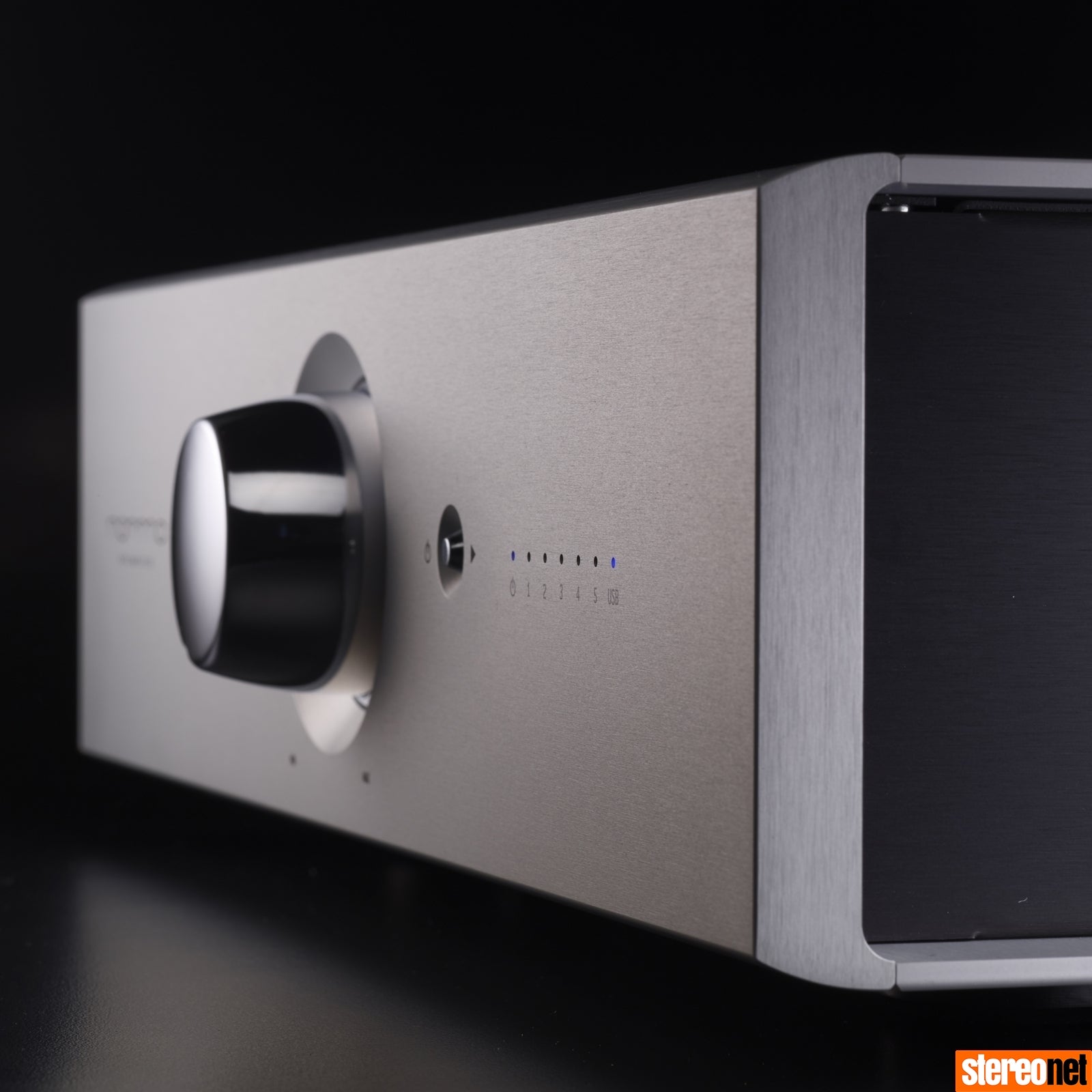 Norma Revo IPA-70 Amplificateur Intégré Argent