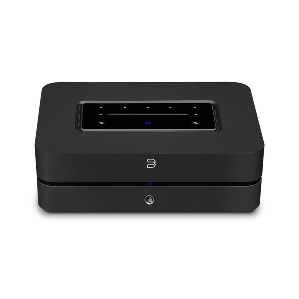 Bluesound POWERNODE Multi-Room Music Streaming Amplifier (2025 Edition), black, front view, Art et Son