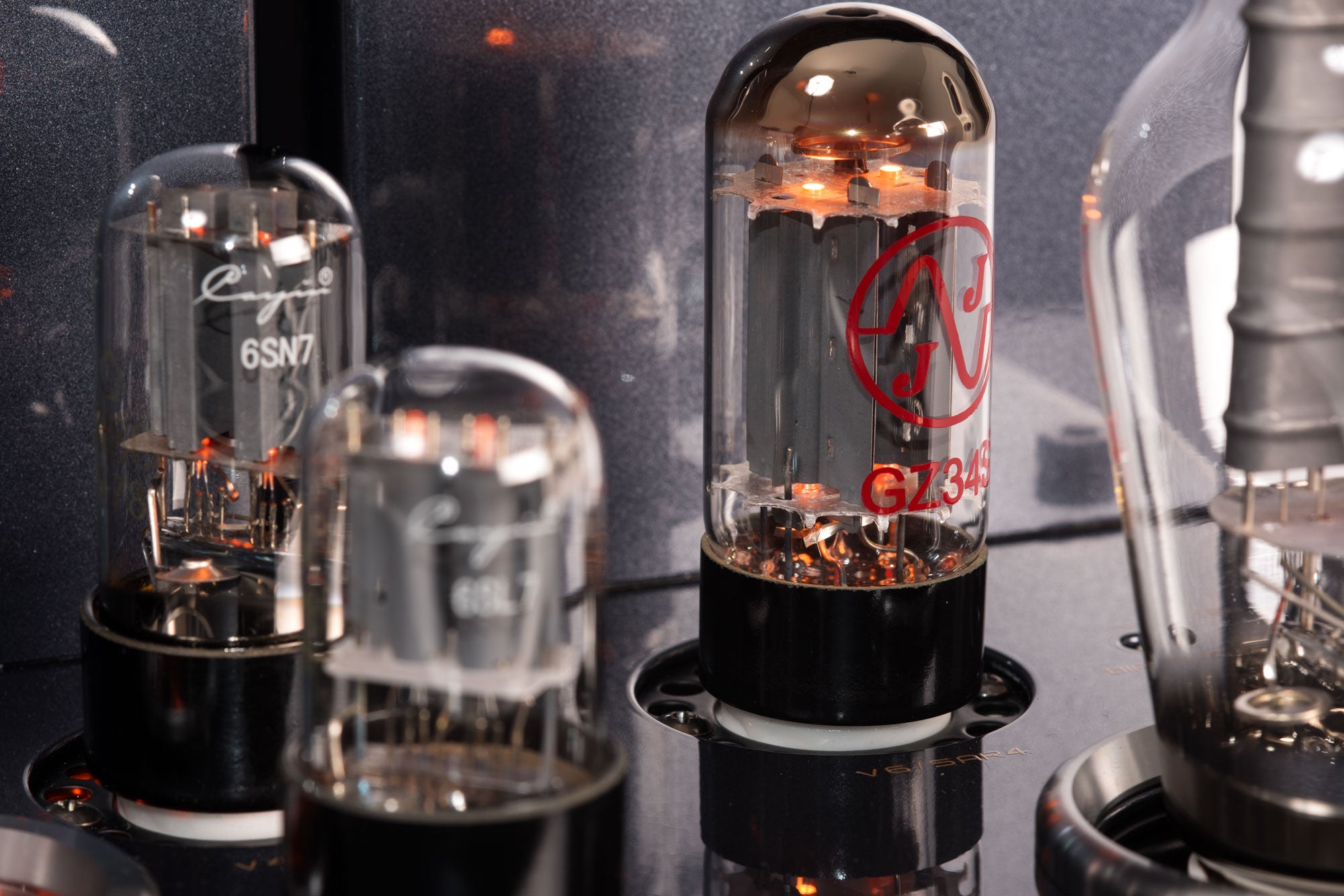 Amplificateur intégré à lampes Cayin CS-300A