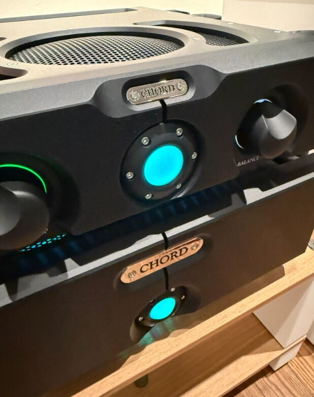 Chord-Ultima-Pre-3-and-Power-5-Combo-side-art-et-son