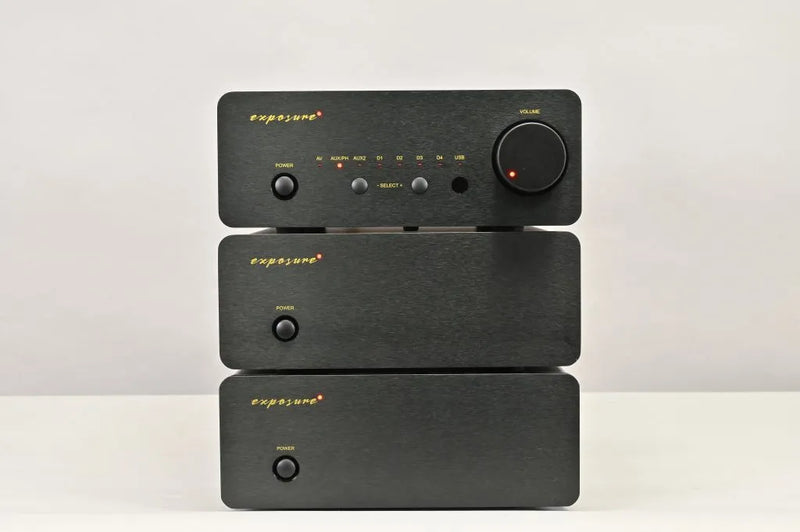 Exposure pre XM7 and mono power amps XM9 (Showroom Model)