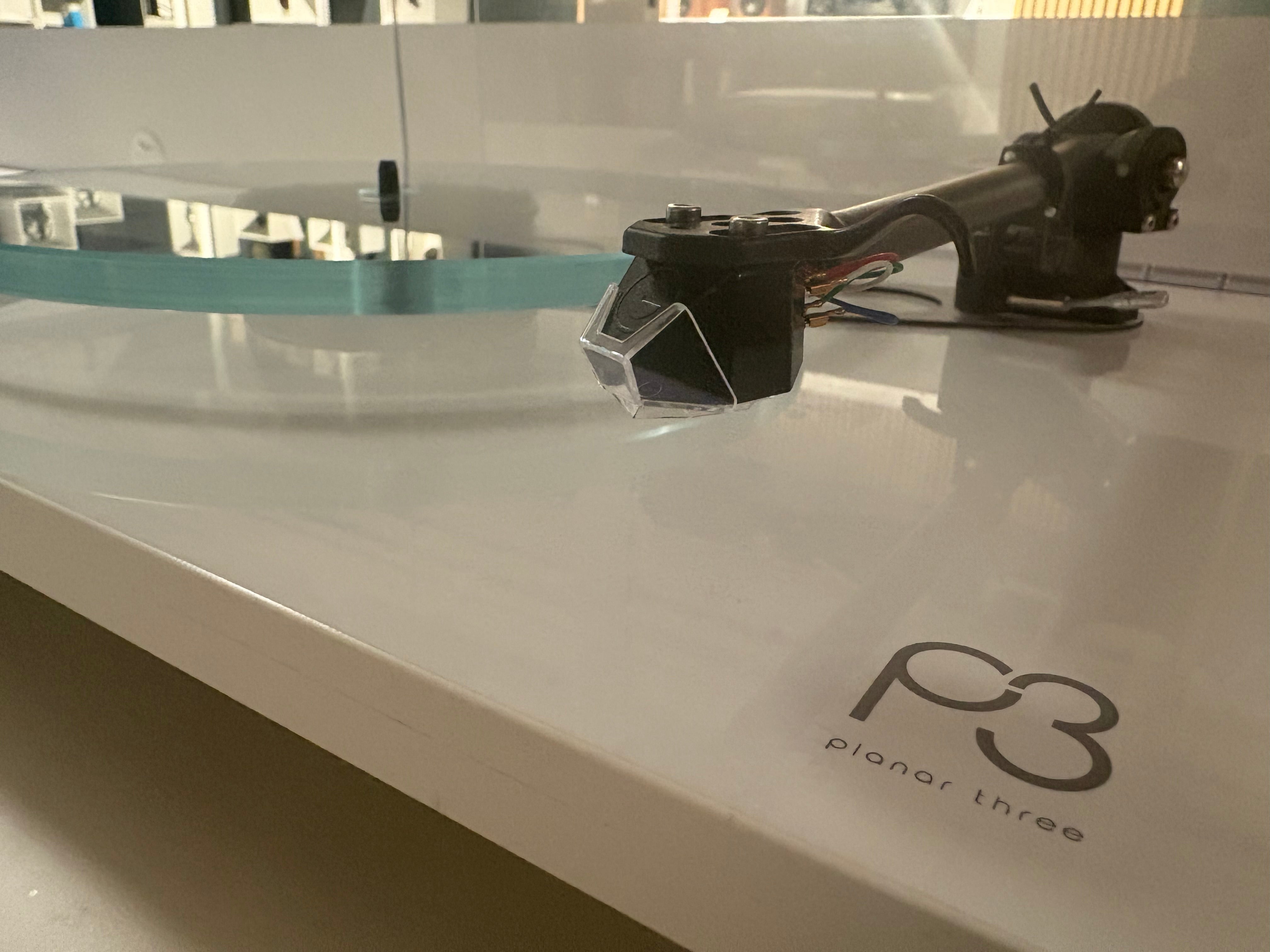 Rega Planar 3 Turntable w/ Goldring E3 Cartridge (Trade-In)