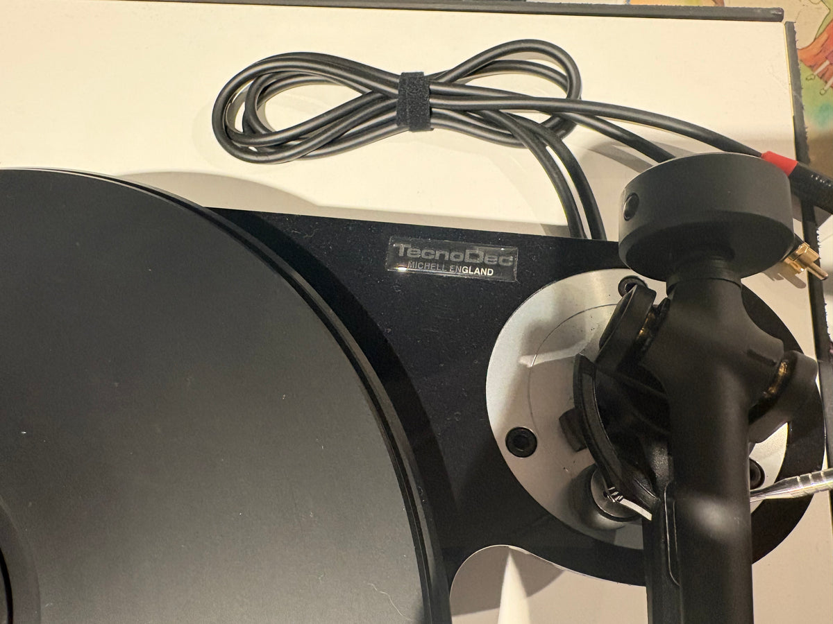 Michell TecnoDec "Full Package" Turntable (Floor Model)