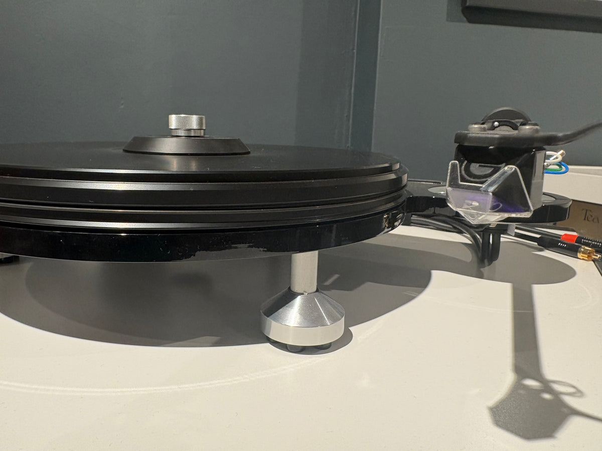 Michell TecnoDec "Full Package" Turntable (Floor Model)