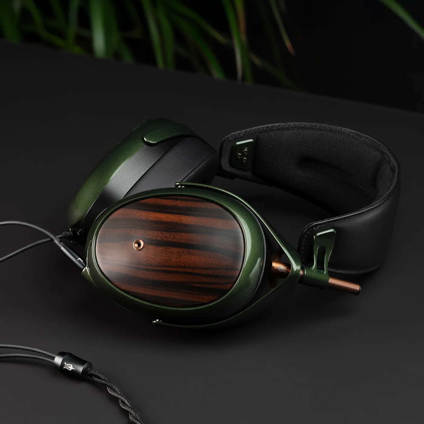 Meze-Audio-STRADA-lifestyle-art-et-son