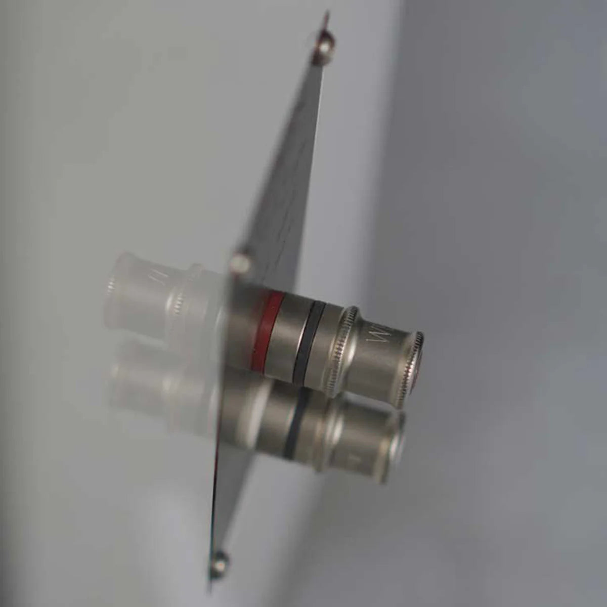 Ophidian-FFION-postes arrière, gros plan, Art et Son