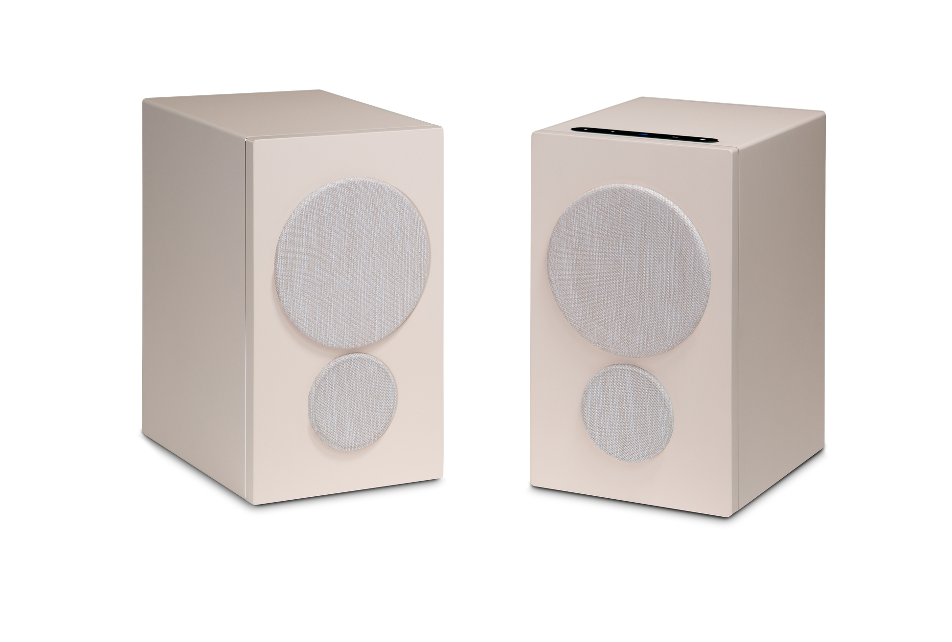 PSB-iQ2-Front-Above-beige-with-grille-art-et-son