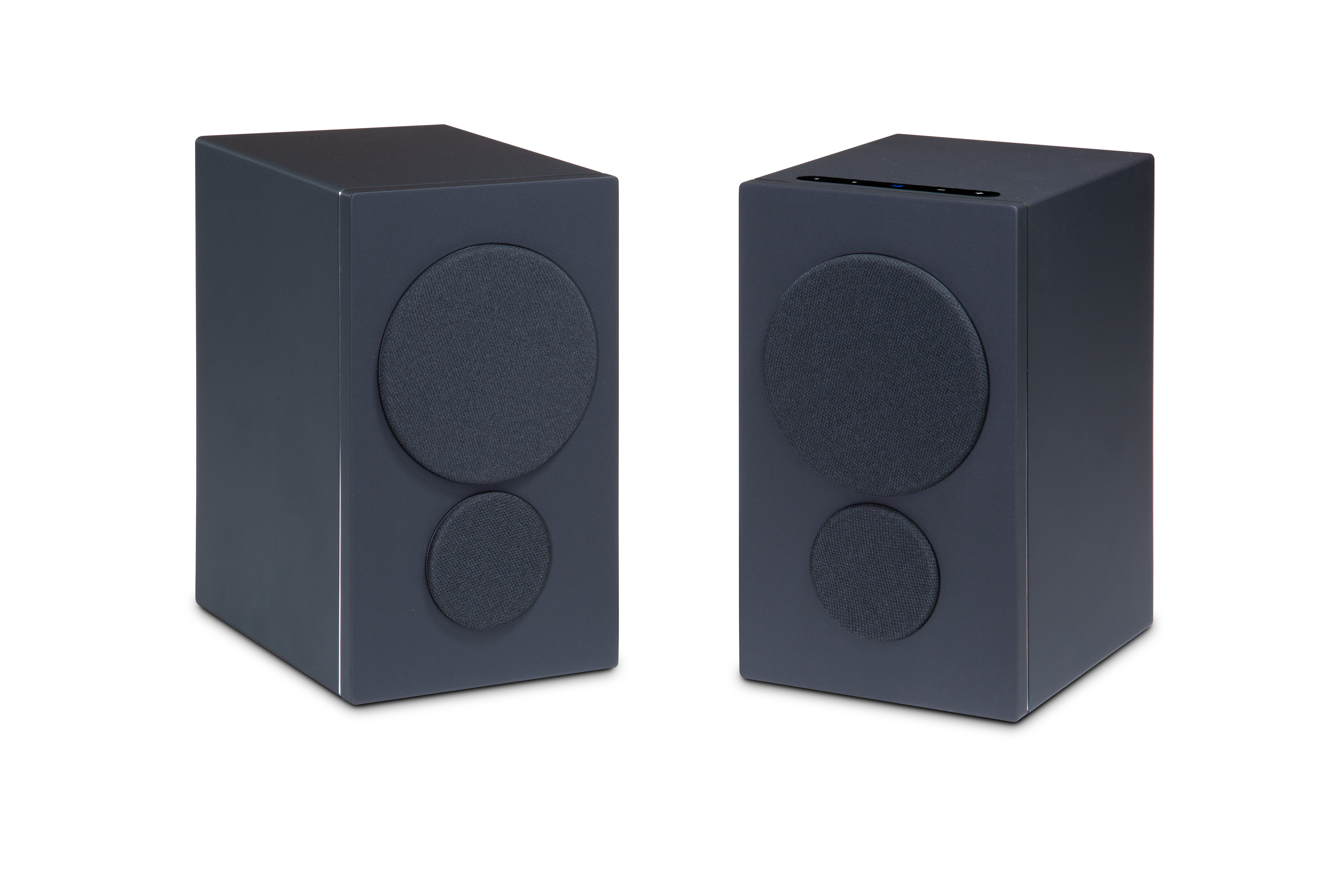 PSB-iQ2-Front-Above-black-with-grille-art-et-son