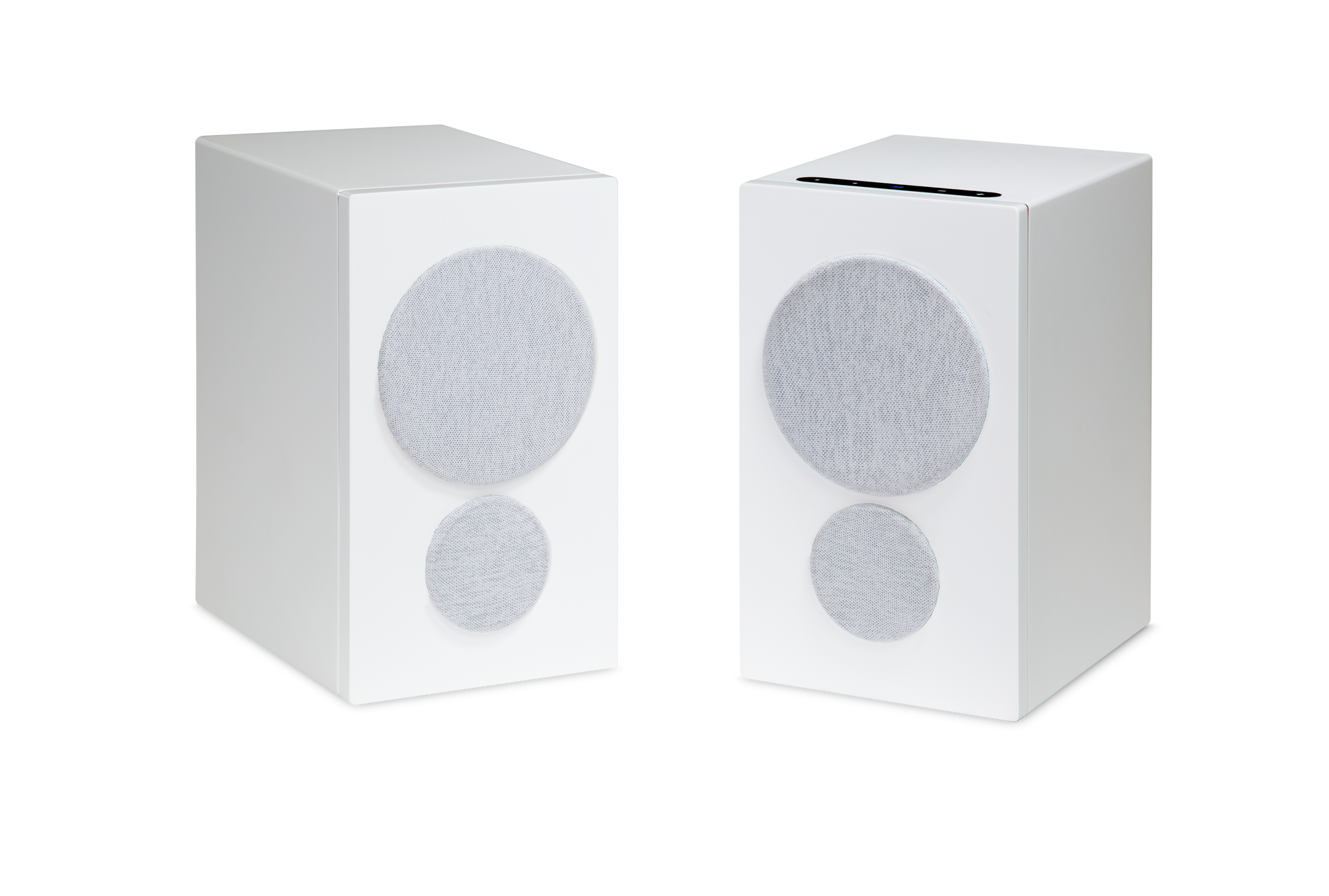PSB-iQ2-Front-Above-white-with-grille-art-et-son