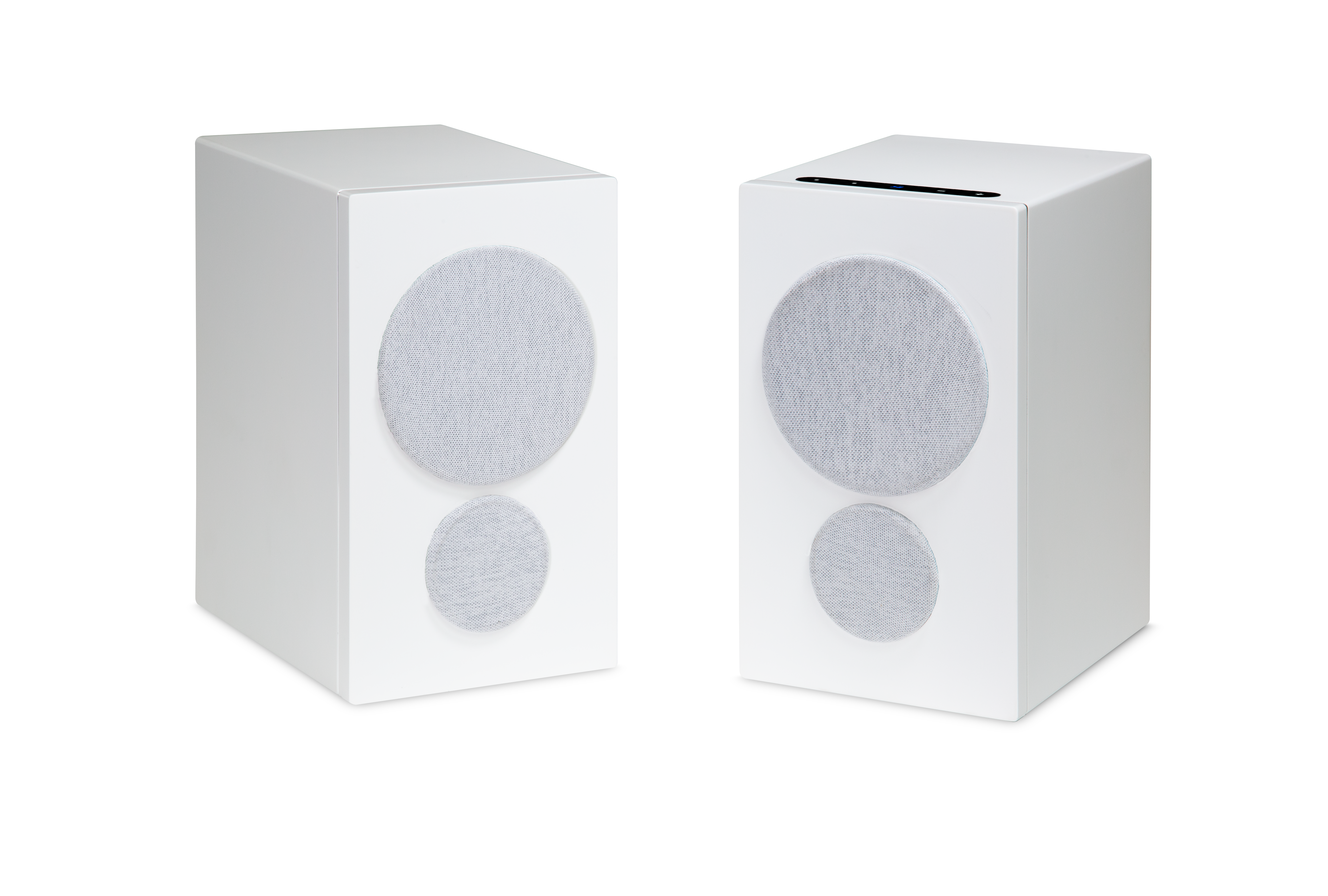 PSB-iQ2-Front-Above-white-with-grille-art-et-son