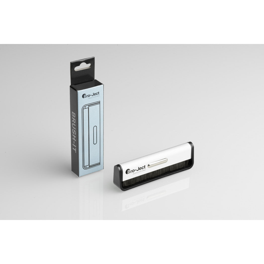 Pro-Ject Record_Brush_Packaging_Art_et_Son