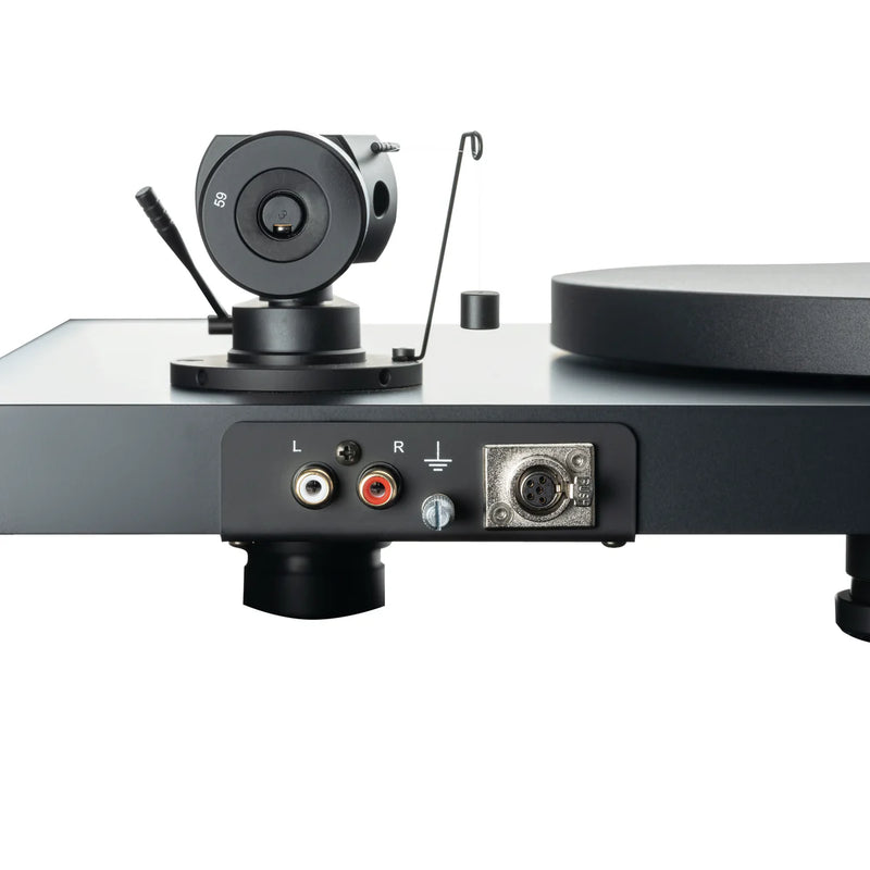 Project Turntable Debut Pro S (Pick It Pro SC2) rear view conenections