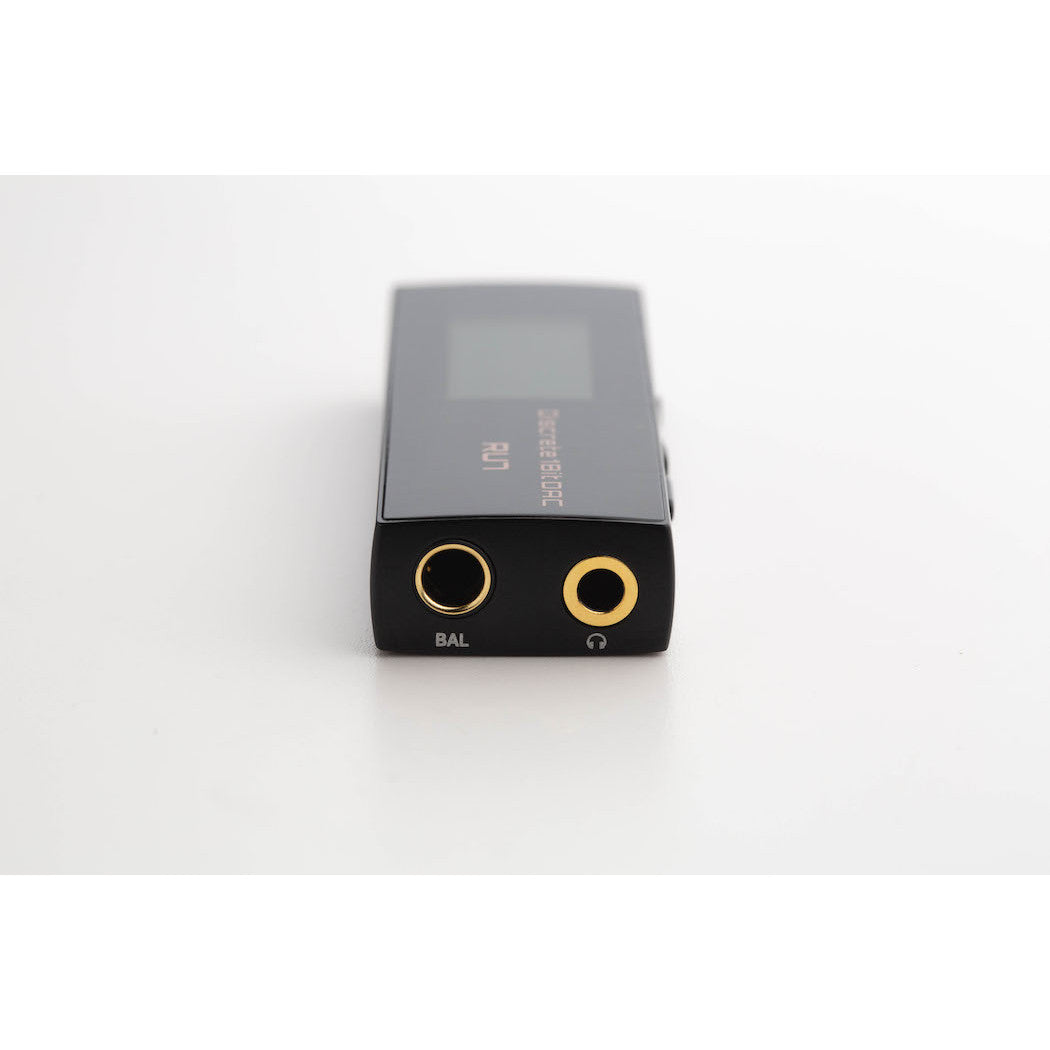 Cayin RU7 : DAC et amplificateur pour casque avec réseau de résistances 1 bit et clé USB
