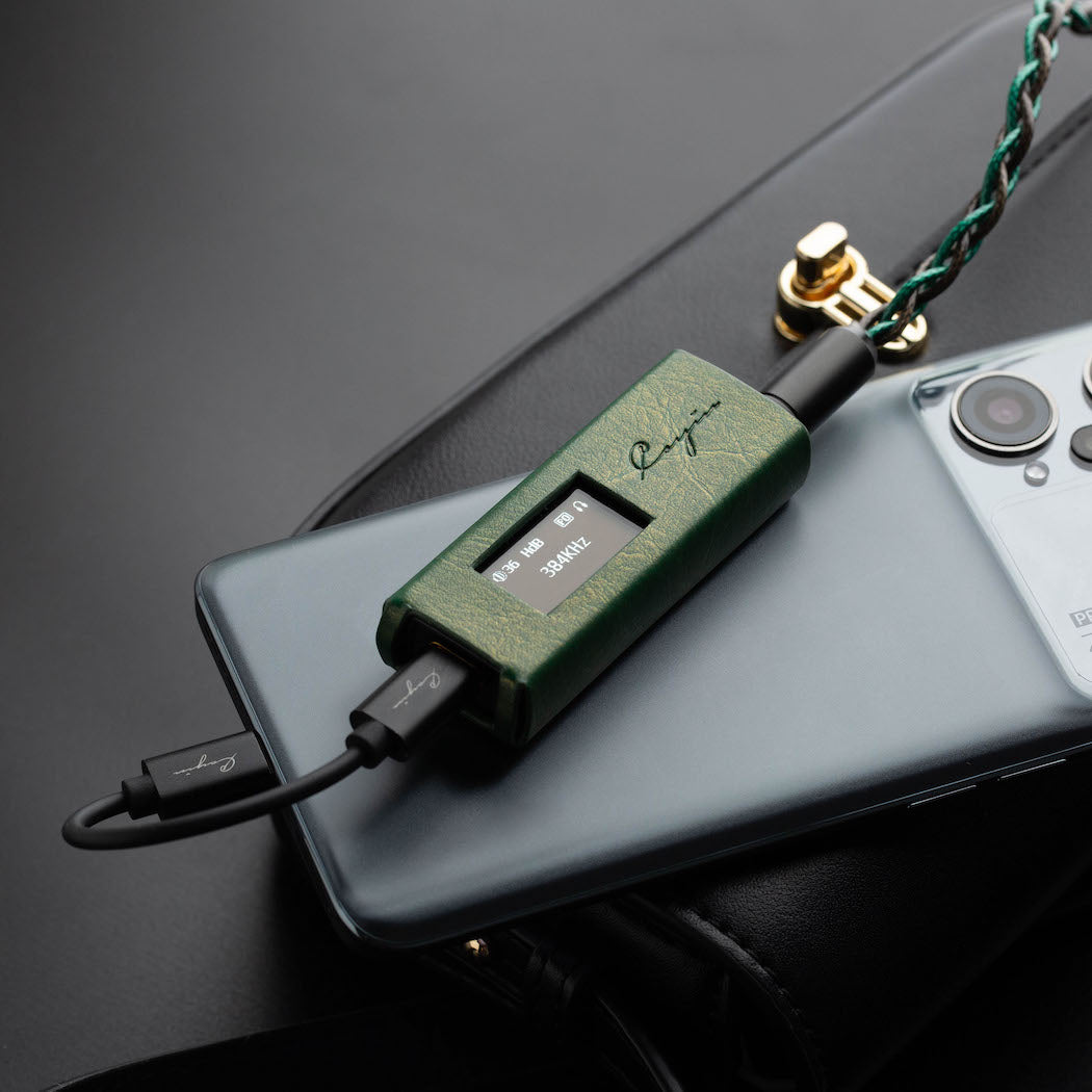 Cayin RU7 : DAC et amplificateur pour casque avec réseau de résistances 1 bit et clé USB
