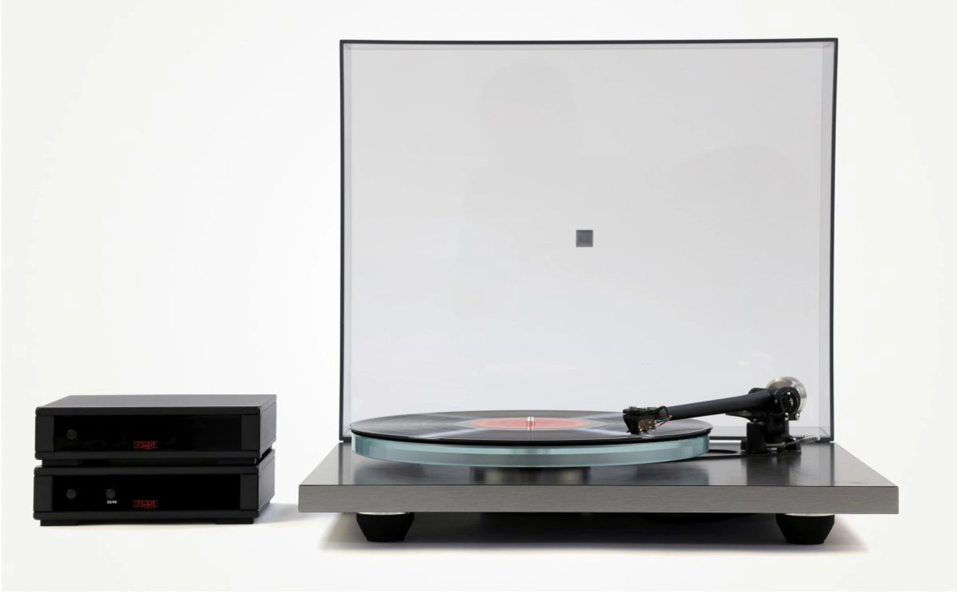 Ensemble Rega P6 RS Edition avec cellule Ania MC et préamplificateur phono MC