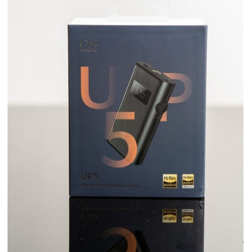 Shanling UP5 Portable Bluetooth USB DAC/Amplifier, face avant de la boîte, Art et Son