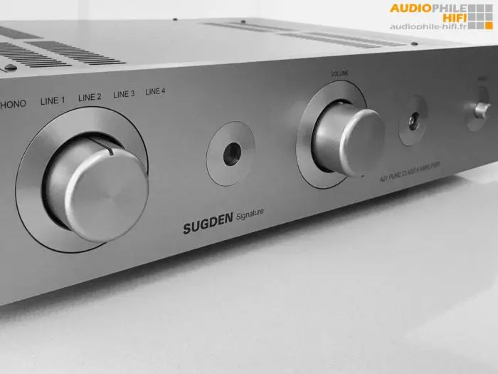 A21 Signature Integrated Amplifier (w/Phono)