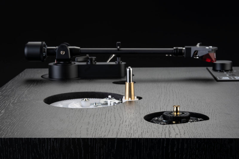Dual CS 429 Fully Automatic Turntable mechanical view of spindle and motor