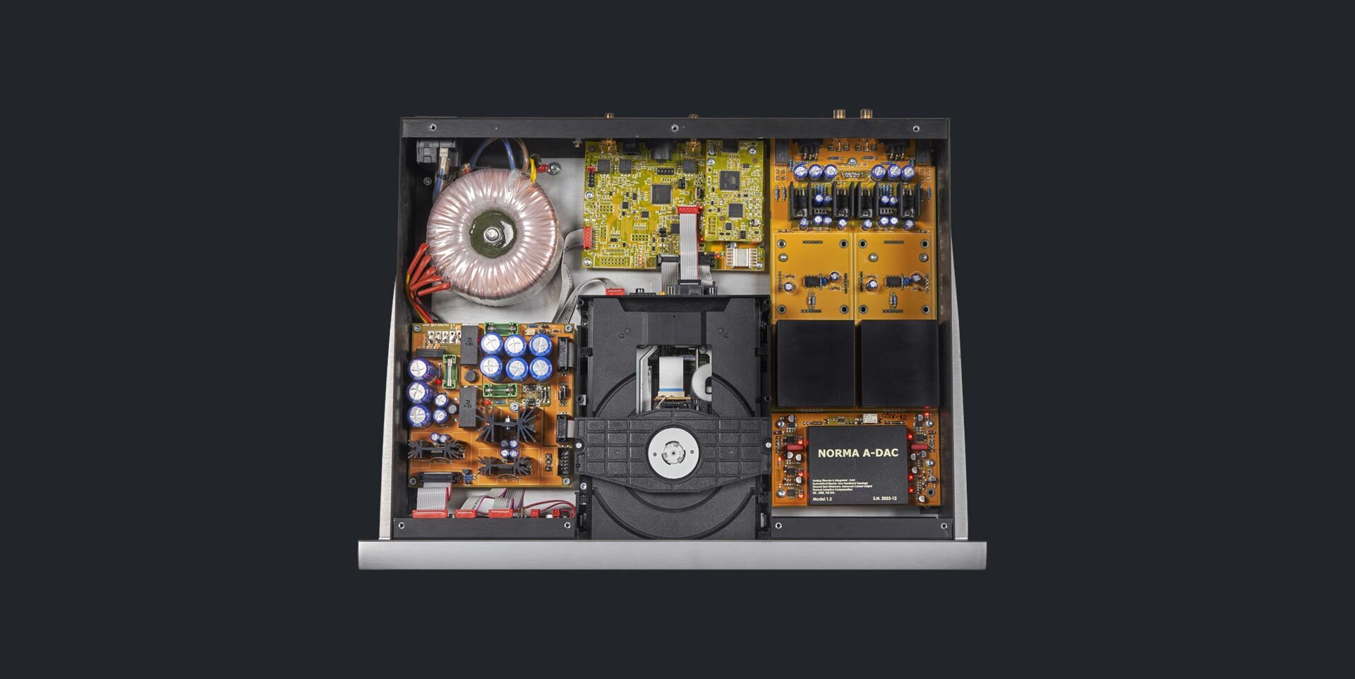 Norma Audio REVO DS-2 Digital Source, top view of inside