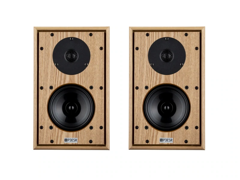 Harbeth’s development team has, once again, redefined what is possible from this use anywhere loudspeaker. The P3ESR XD 2-way Bookshelf Speaker delivers breathtaking transparency, accurate bass and dynamic integration across the audio spectrum. Arguably one of the most advanced speakers in its class, Available at Art et Son.
