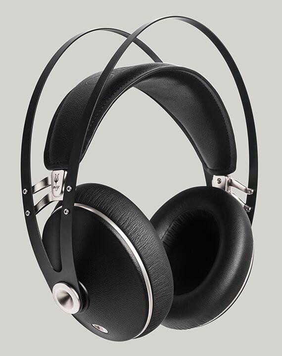 Meze Casques d'écoute 99 neo , classic Casques d'écoute, meze 99 neo , handmade Casques d'écoute, idées de cadeaux de Noël pour les amateurs de musique, wood Casques d'écoute, meze audio montreal, meze 99 neo black