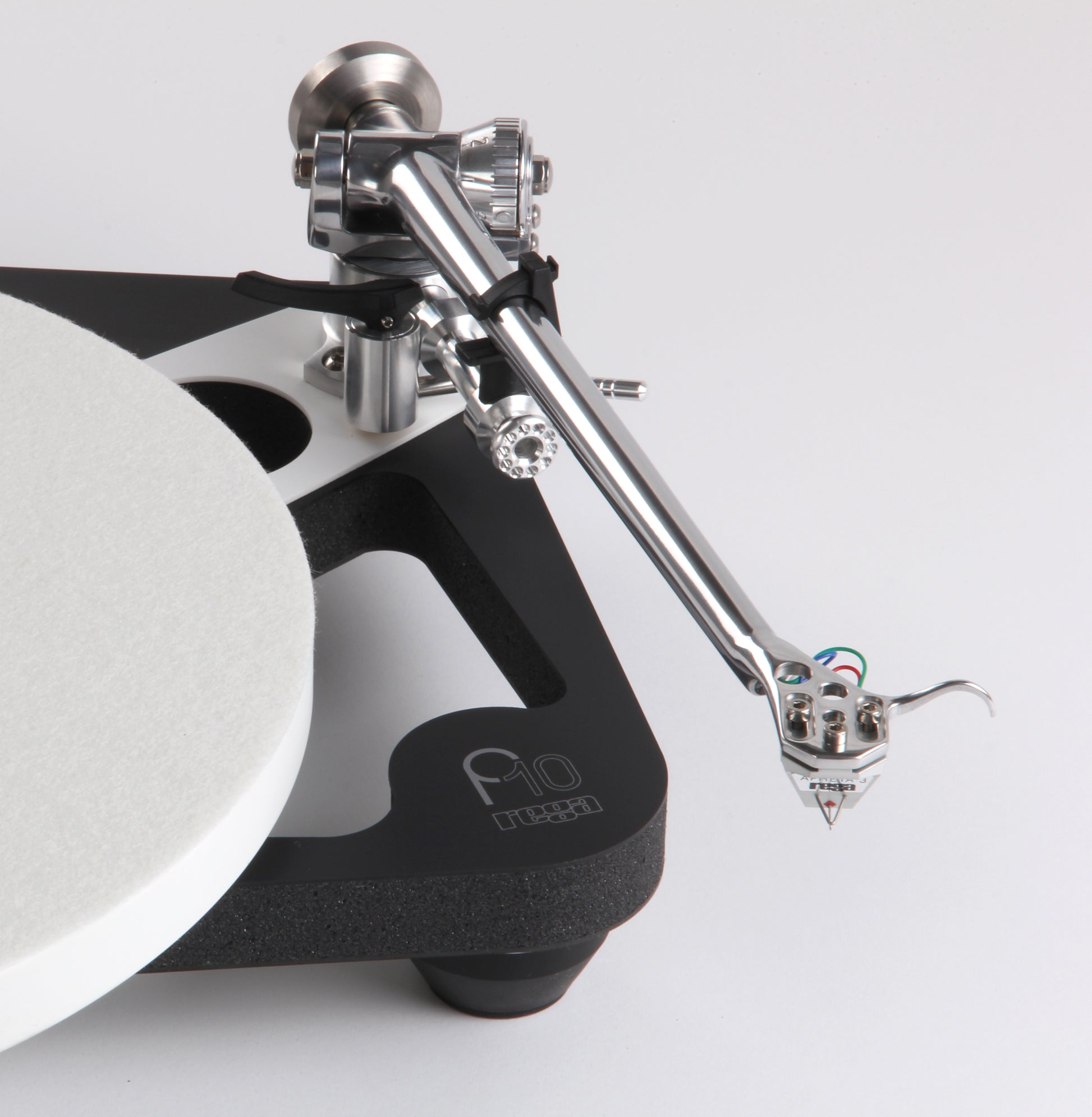 Rega Planar 10 Turntable