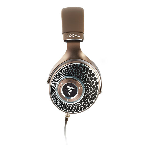 Focal Clear MG Open-Back Casques d'écoute. La référence en matière d'écouteurs à dos ouvert Focal Casques d'écoute, le Clear MG offre des performances sonores exceptionnelles et des caractéristiques sophistiquées, axées sur le design.