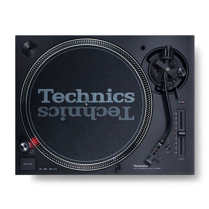 Le Technics SL-1200MK7 (noir, SL-1200MK7-PS) est le tout dernier modèle de l'emblématique Technics DJ platine vinyle.